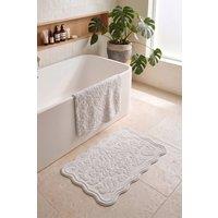 Allure Bath Fashions Gracie Floral Jacquard Scalloped Bath Mat in Grey