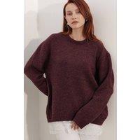 Big Dart Women's Ribbed Knit Sweater in Burgundy