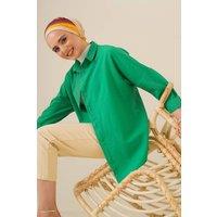 Big Dart Women's Relaxed Fit Poplin Shirt with Button Closure in Emerald | Size: Medium