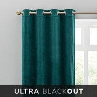 Isla Ultra Blackout Eyelet Curtains