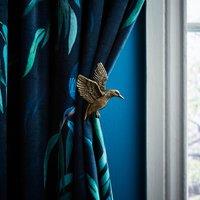 Kingfisher Curtain Dresser