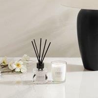 Tuberose & Freesia Candle and Diffuser Gift Set