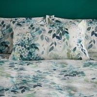 Flo Trailing Leaf Luxury Velvet Oxford Pillowcase