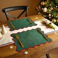 Set of 2 Embroidered Edge Scalloped Placemats