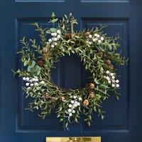 55cm Artificial Mistletoe & White Berry Wreath