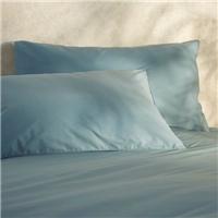 100% Egyptian Cotton 220 Thread Count Standard Pillowcase Pair