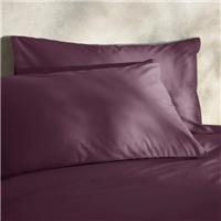 100% Egyptian Cotton 220 Thread Count Standard Pillowcase Pair