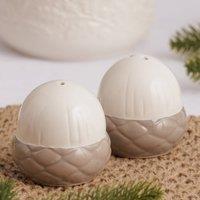 Acorn Salt & Pepper Shakers