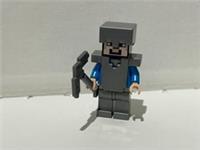 LEGO MINECRAFT STEVE IN FULL SILVER ARMOUR FROM SET 21137 (min053)