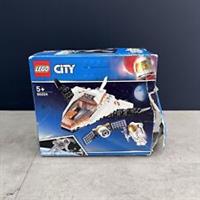 LEGO City Satellite Service Mission (60224) Squashed Box
