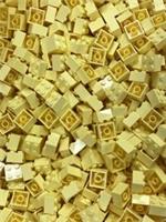 100 x Bright Light Yellow LEGO 2x2 Bricks