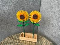 Display Stand for the LEGO Sunflower 40524 planter/ window box case creator