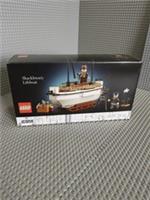 LEGO Icons: Shackleton's Lifeboat (40729)