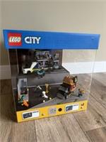 Lego City 60418 Rare Boxed Unused Shop Display With Lights And Sounds