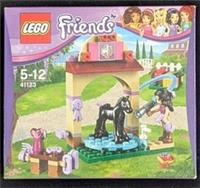 LEGO 41123 FRIENDS: Foal's Washing Station, Brand New, Sealed.