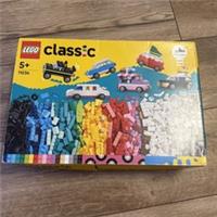 LEGO CLASSIC: Creative Vehicles (11036)