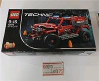 Lego Technic 42075 First Responder. 2018 Retired Set. New & Sealed.