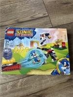 LEGO Sonic the Hedgehog: Sonic's Campfire Clash (77001) - Brand New and Sealed