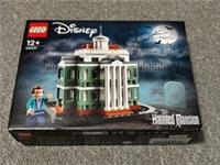 LEGO 40521 Disney: The Haunted Mansion.