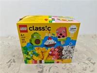LEGO Classic Creative Food Friends Playset, Creative Role-Play Toy for Boys and