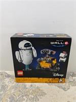 LEGO | Disney Pixar WALL-E and EVE - Display Model Kit for Adults - Brick-Built