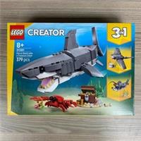 FIERCE SHARK WITH A TREASURE CHEST LEGO CREATOR 31381 SEALED 379 PIECES TOY