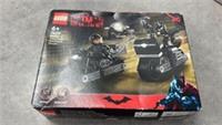 LEGO Super Heroes: Batmobile: The Penguin Chase (76181)