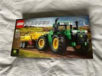 LEGO John Deere 9620R 4WD Tractor (Technic 42136): Brand New In Sealed Box