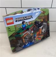 Lego Minecraft 21166 The Abandoned Mine BNIB Squashed Sealed Box BI27