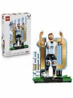 LEGO Editions 43015 Football Legend: Lionel Messi Set