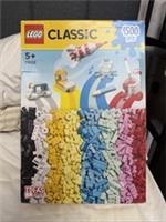 LEGO CLASSIC: Creative Colour Fun (11032) NEW