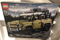 LEGO TECHNIC: Land Rover Defender 42110 Sealed & Brand New RETIRED. GREAT GIFT🎁