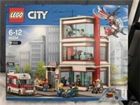 LEGO City Hospital 60204 Complete Set - Retired Set BRAND NEW BOXED AND SEALED