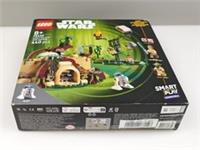LEGO Star Wars SMART Play: Yoda's Hut and Jedi Training - Building Toy (READ)