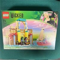 LEGO Wicked: Glinda, Elphaba & Nessarose at Shiz University 75681 *NEW* (H)