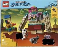 Lego Minecraft Legends 21257 The Devourer Showdown - NEW & SEALED Retired Set