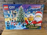 Lego City 60381 Advent Calendar (24 Gifts) NEW other***