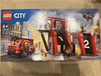 LEGO City Fire Station with Fire Engine 60414 NEW sealed
