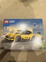 LEGO City Yellow Taxi 60487 Brand New Sealed