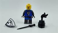 LEGO Black Falcon Knight Castle Minifigure cas576 (BLACK PLUME) FROM 10305 (31)