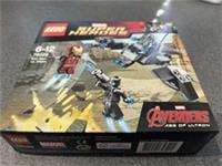 LEGO Marvel: Iron Man Vs. Ultron (76029) RETIRED SET FREE POSTAGE