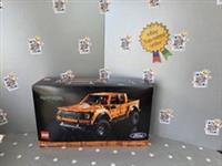 LEGO TECHNIC 42126 FORD F-150 RAPTOR NEW AND SEALED