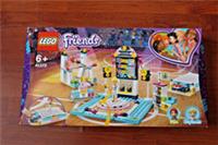 LEGO FRIENDS SET 41372 STEPHANIE'S GYMNASTICS SHOW.