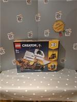LEGO CREATOR 3IN1 PIRATE SHIP 31109 NEW AND SEALED
