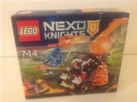 Lego Nexo Knights 70311 Chaos Catapult with Nexo Knights Mini Figures New Boxed