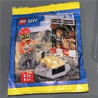 LEGO City Construction Worker with Vibration Plate - 952510