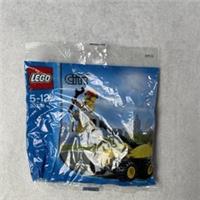 LEGO CITY: Repair Lift (30229) Polybags BNIP