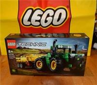 NEW SEALED LEGO Technic 42136 John Deere 9620R 4WD Tractor Retired Set CREASES