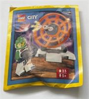 LEGO City Astronaut with Equipment Polybag - 952411
