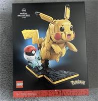 Lego 72152 Pokemon - Pikachu and Poke Ball brand new Sealed Set